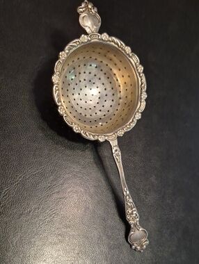 Sterling Silver Ornate Tea Strainer - Britain